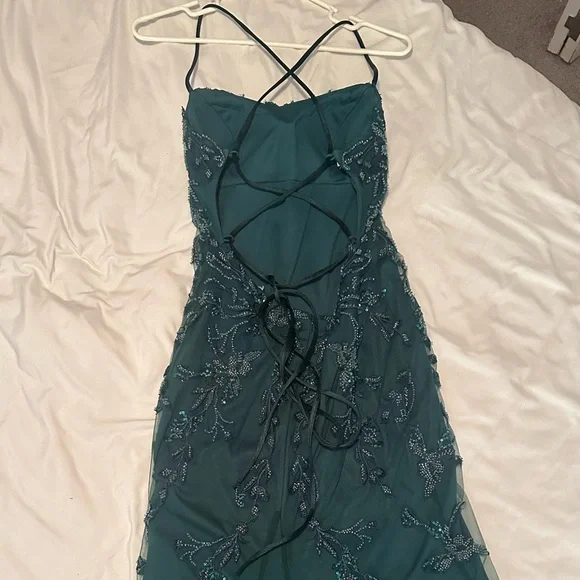 Faviana Glamour S10634 Sleeveless Lace Appliquéd Gown - Hunter Green